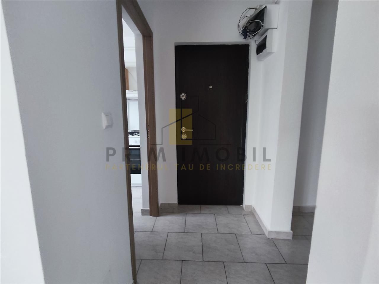 2 Camere Decomandat / Rond Pacurari/ Parcare inclusa - Poză 5