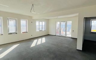 Casa finisata la cheie cu 5 camere in localitatea Santandrei - Poză 2