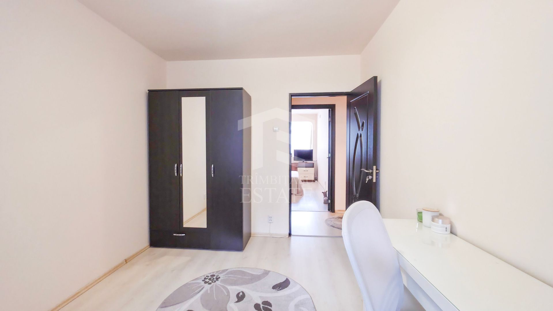 Apartament spațios de 3 camere cu loc de parcare inclus - Poză 11