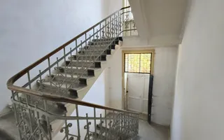 VÂNZARE/SCHIMB CU TEREN  - Clădire interbelică, centru oraș Siret - Poză 11