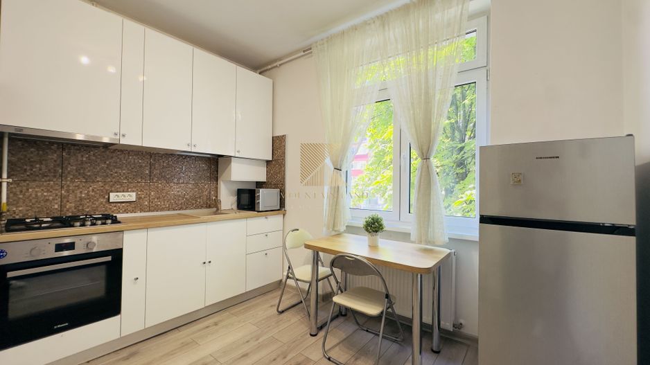 Garsonieră decomandată, complet renovată, etaj 1, zona Judetean - Poză 1