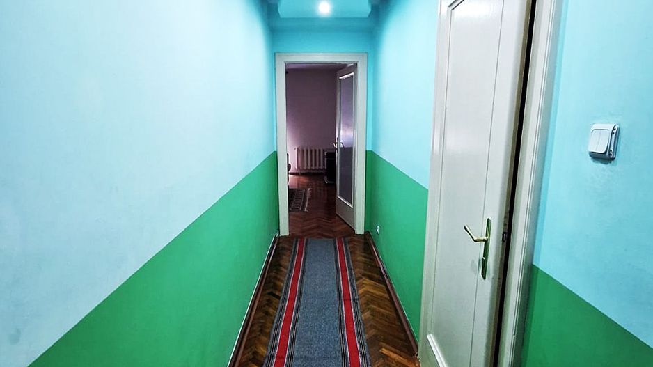 Apartament cu loc de parcare și grădină proprie - de închiriat - Poză 2
