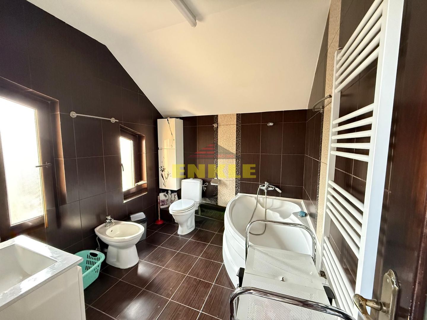 Casă de vânzare – Strada Iuliu Maniu - Poză 5