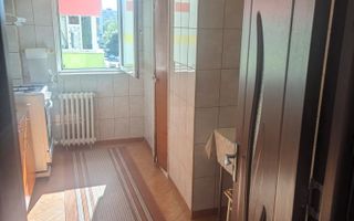 Apartament 4 camere decomandat, 2 băi, etaj 3, Șos. Alexandriei - Poză 4