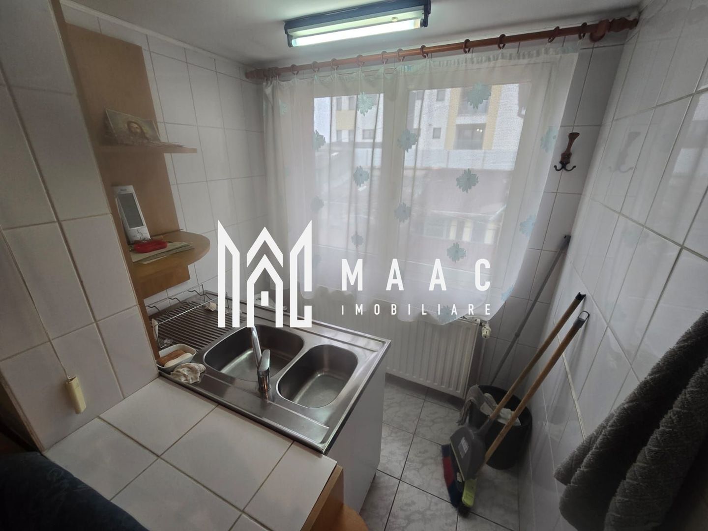 Casa de vanzare 2 apartamente separate garaj si curte zona piata Cluj - Poză 17