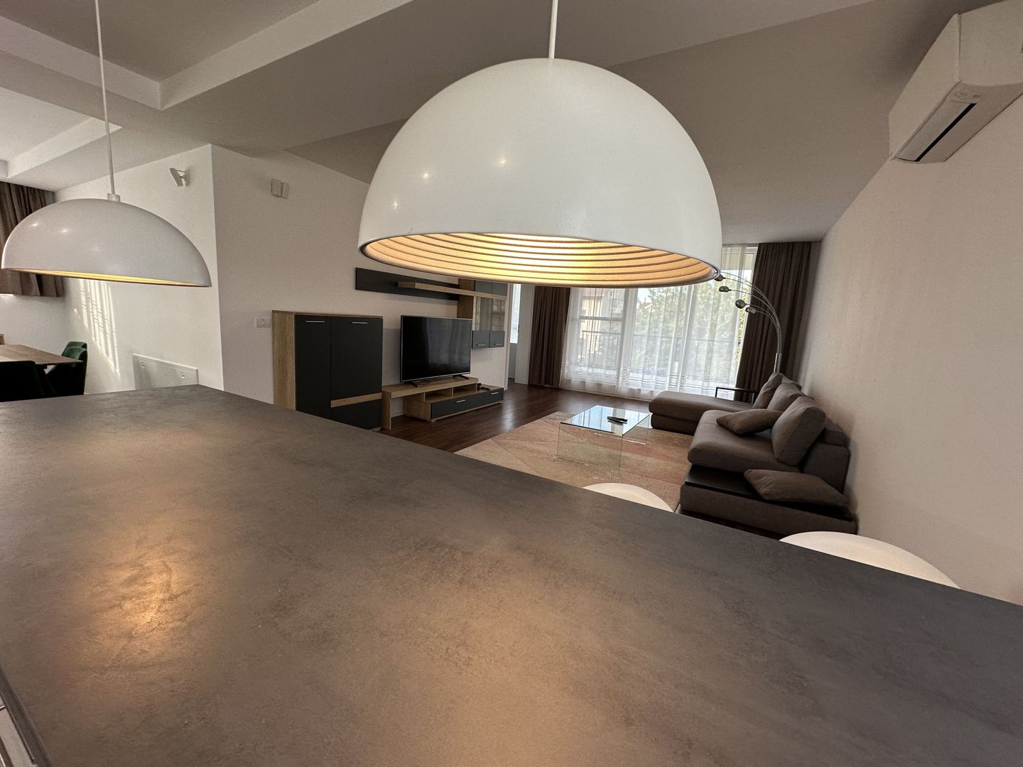 Apartament in vila cu curte-  Dumbravita - Poză 18