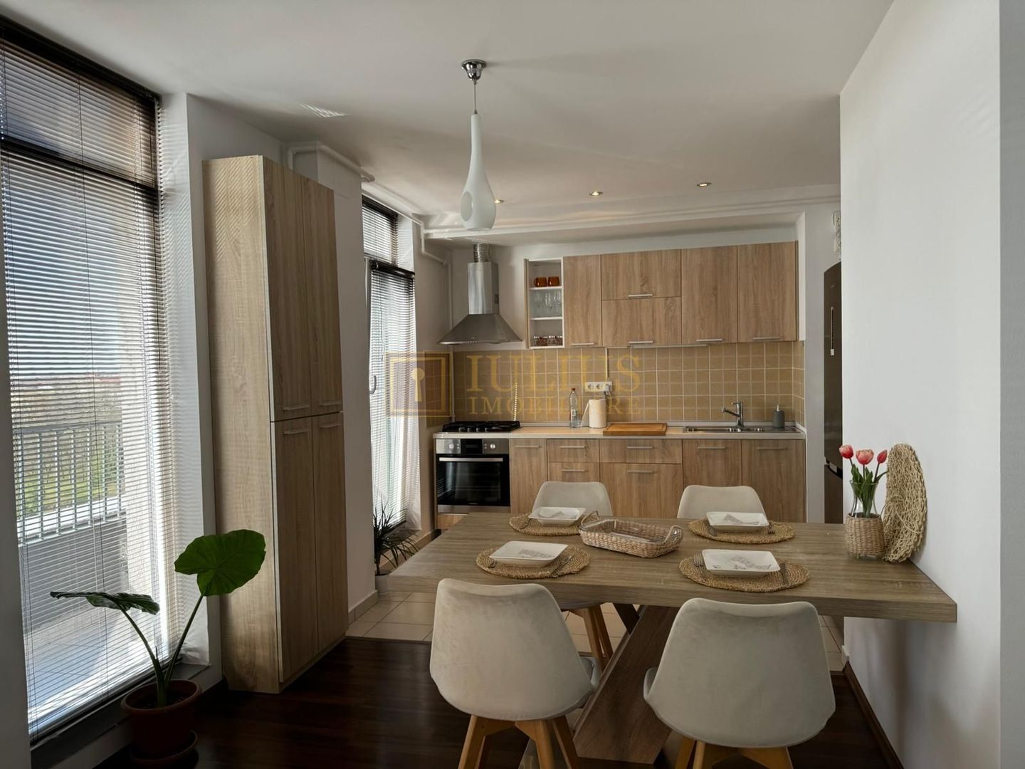 Penthouse| 2 Camere| Uranus Plaza| loc de parcare| balcon deschis - Poză 7