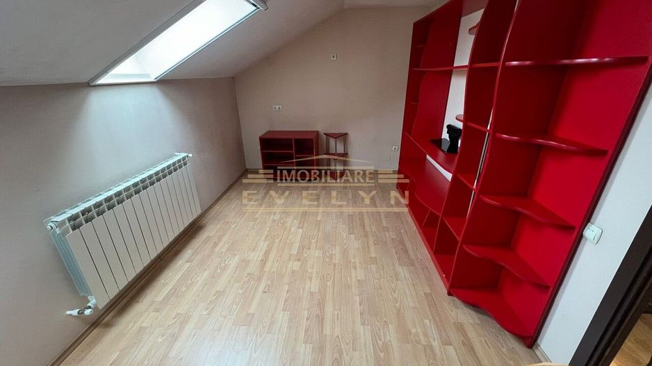 Apartament de vanzare pe doua nivele, zona Pietonalul Transilvaniei, pret 180000 euro - Poză 10
