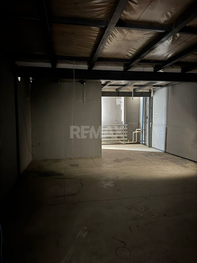 Spațiu comercial versatil în zona centrală - Poză 24