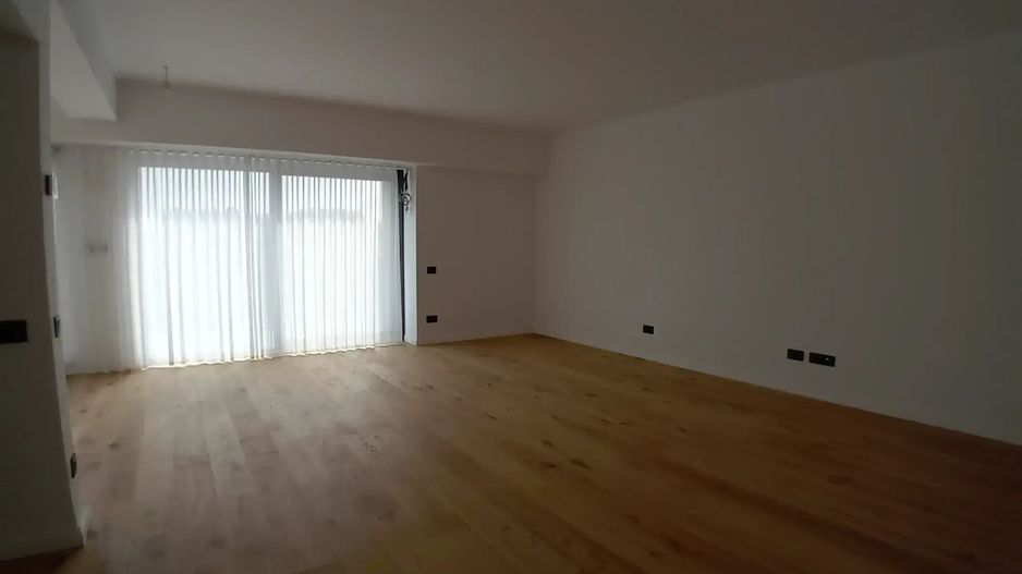 Apartament spatios 3 camere tip duplex I Zona Baneasa - Aerogarii - Poză 7