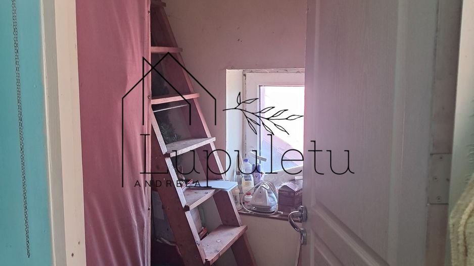 Casă de Vânzare | 3 Camere | 140 MPU | Anexe | Comuna Rosia - Poză 7