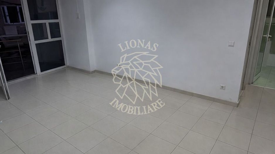 Spatiu comercial 55 mp-ideal cabinet, farmacie, salon-Zona Han - Poză 3