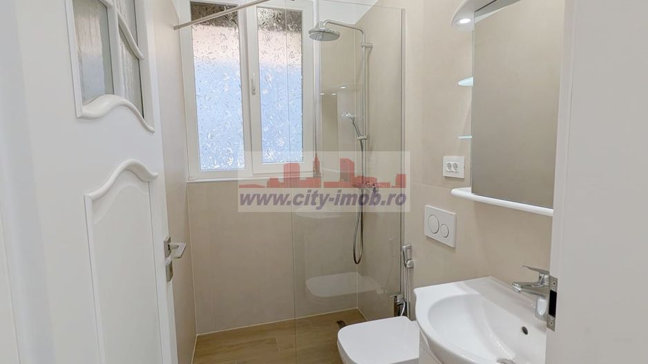 Inchiriere casa 5 camere,  Piața Victoriei,  Renovata 2025 - Poză 18