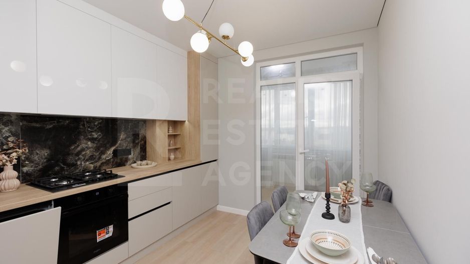 Vânzare, apartament, 3 camere, str. Vasile Lupu, Buiucani - Poză 1