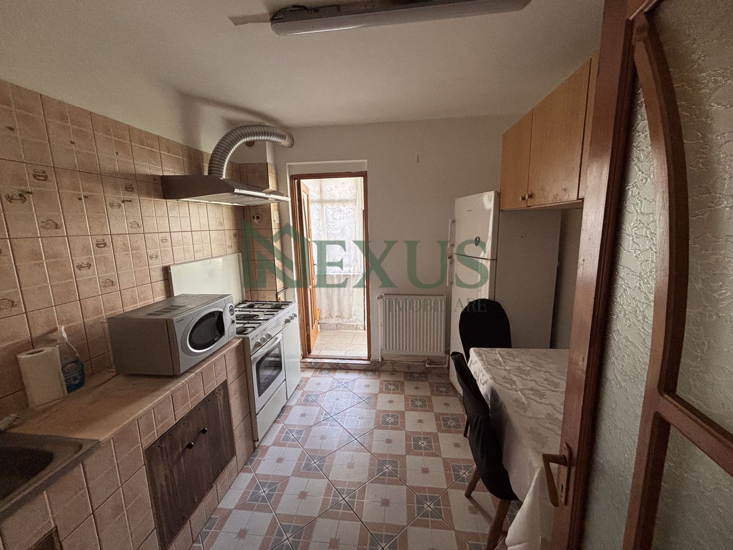Apartament 2 camere semidecomandat | Stil modern-clasic | Zona Cornișa - Poză 4