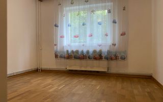 Micro 3, etajul 1! Vanzare apartament cu 3 camere, decomandat - Poză 4