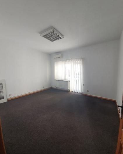 vila 7 camere birouri-sediu firma Cotroceni - Poză 6