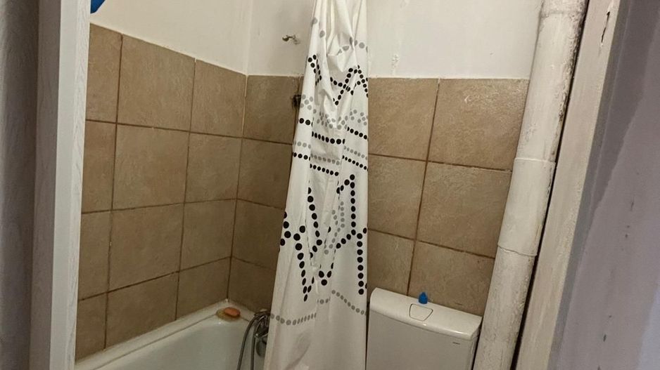 Garsoniera de vanzare  pe strada golescu 12 - Poză 18