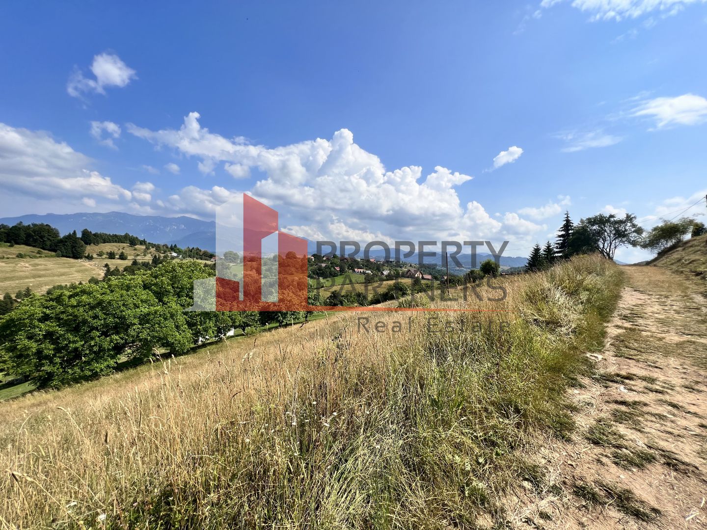 Teren de vânzare langa  Peștera Liliecilor  in Sat Pestera - Poză 2