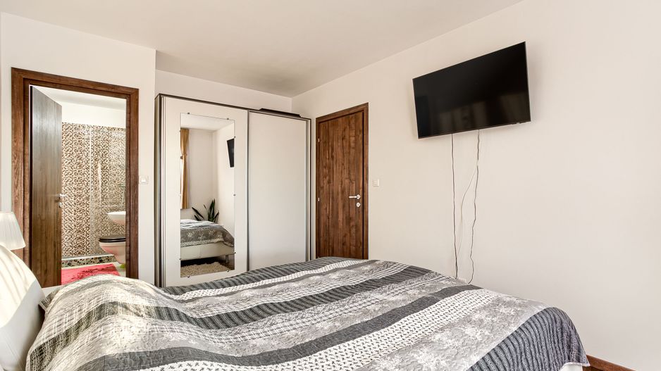 VÂNDUT! Apartament modern cu 3 camere - Poză 5