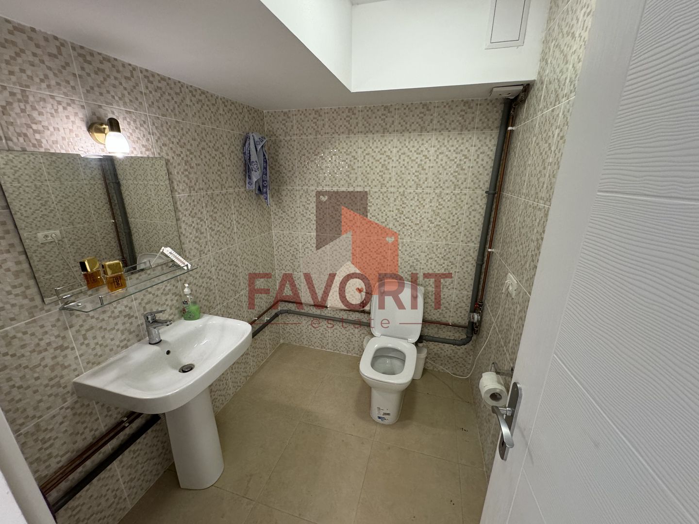 Spatiu de inchiriat aproape de Piata 700 si zona centrala - Poză 9