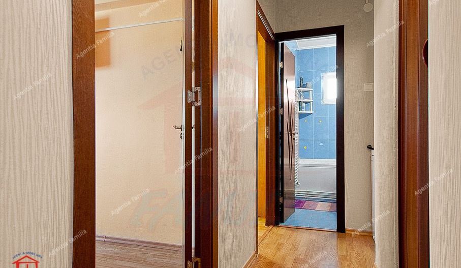 Apartament spatios, renovat, 4 camere, decomandat, etaj 4, Micro 39 - Poză 11