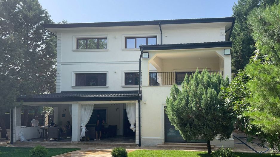 Eleganță în Vila de Excepție  |   Vila cu piscina încălzită - Poză 14