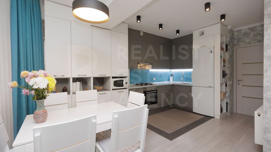 Vânzare, apartament, 2 camere, bulevardul Decebal, Botanica - Poză 1