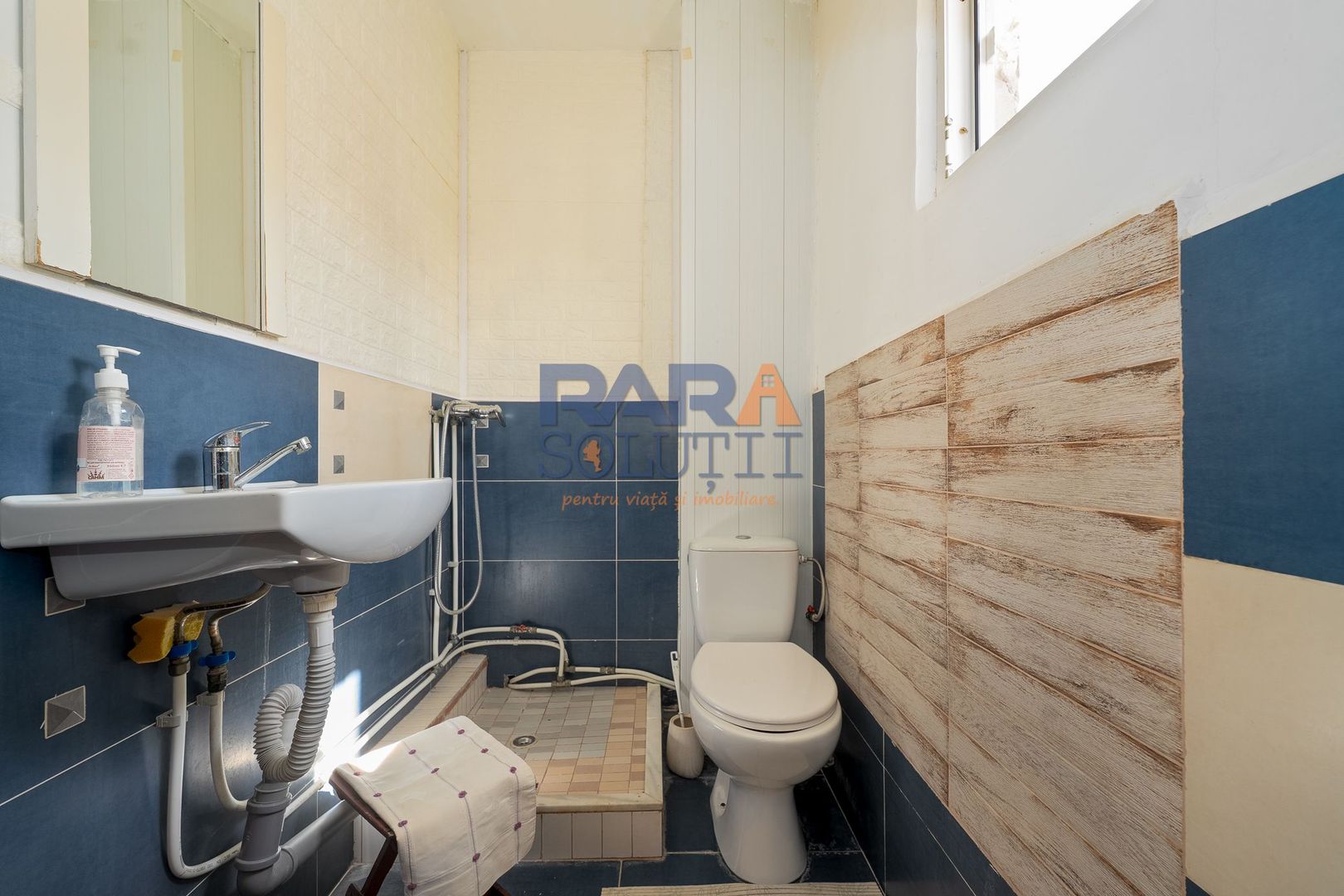 Vilă din cărămidă cu 4 dormitoare și 3 băi - Poză 7