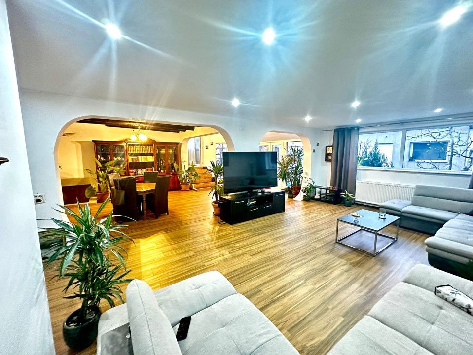 Casa moderna, 2 corpuri de cladire, teren 1000 mp, zona Aradul Nou - Poză 4