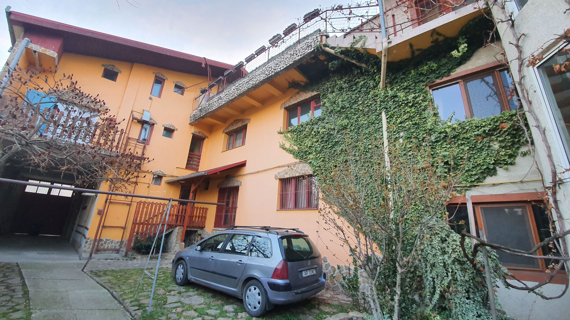 Proprietate multifuncțională centrală 1000 mp - Poză 36