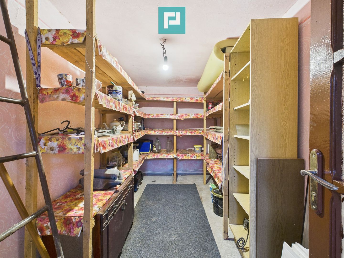 Casă cu teren 930 mp în Becicherecu Mic - Poză 15