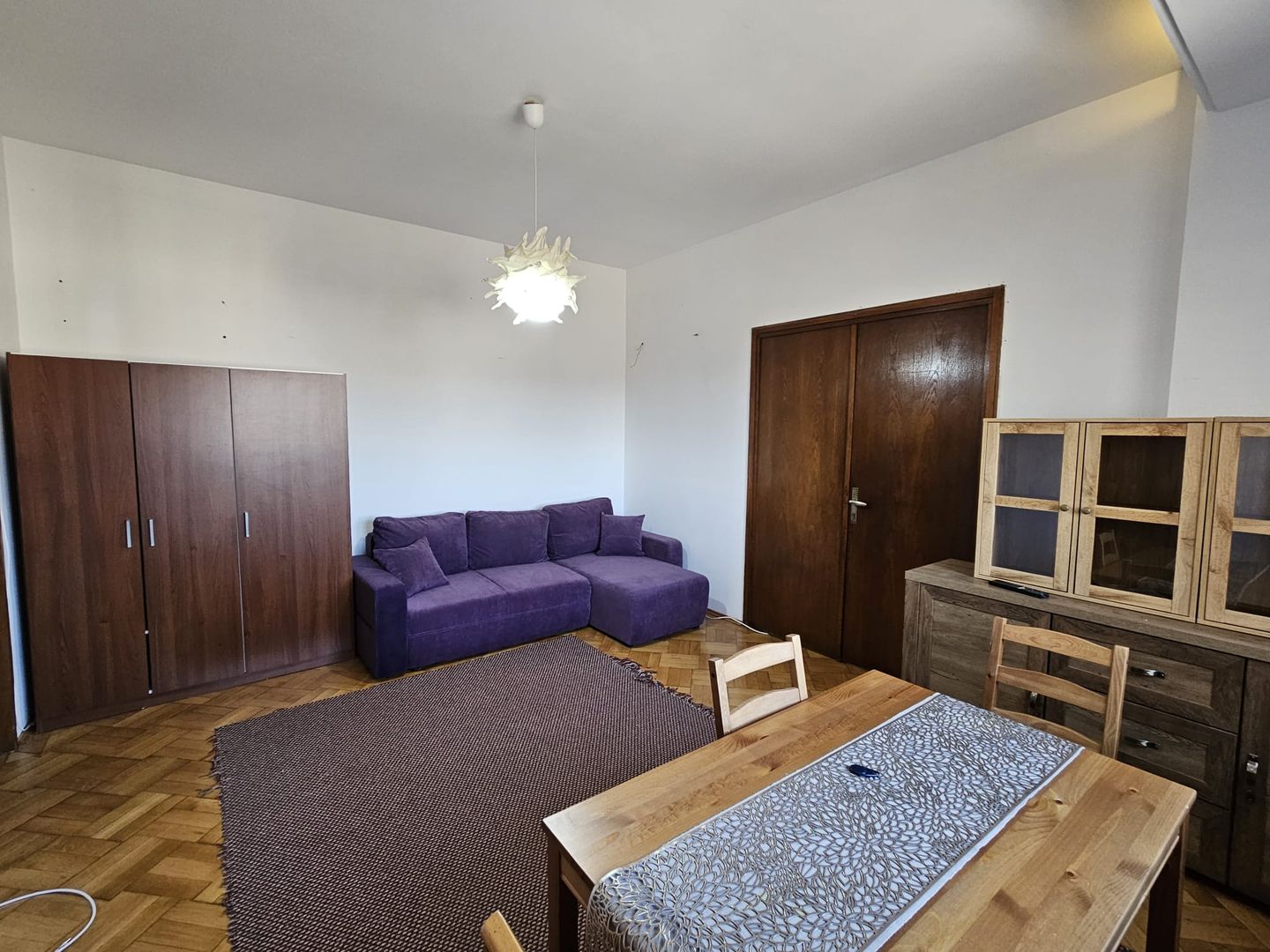 Apartament 2 camere de inchiriat zona Unirii cu centrala - Poză 1