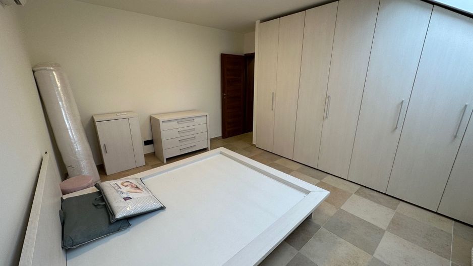 Apartament cu 3 camere de închiriat Dumbravita - Poză 14