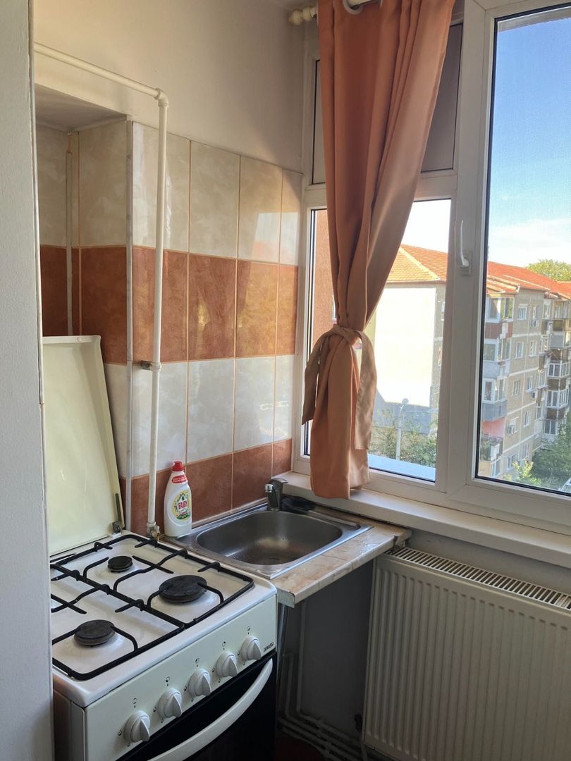 Vanzare 2 camere, decomandat, Aradului Vest - Poză 3