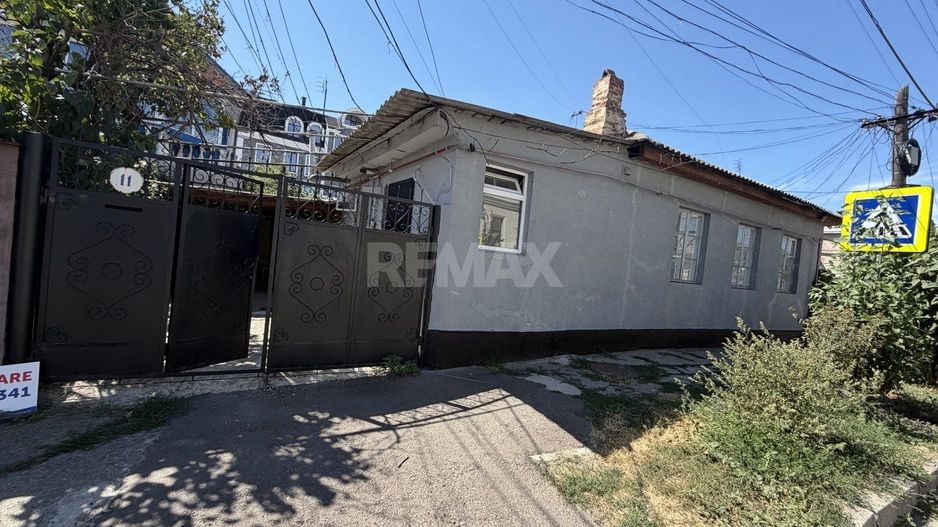 Casa de locuit Centru, Chisinau - Poză 1