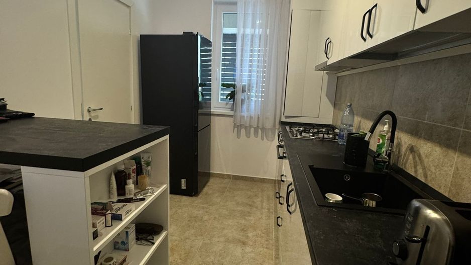 Vilă 3 camere mobilata 3 locuri parcare  Safirului Bragadiru - Poză 5