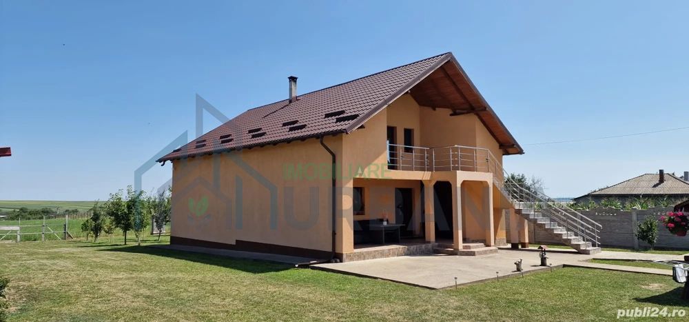 Casă cu mansardă - Poză 2