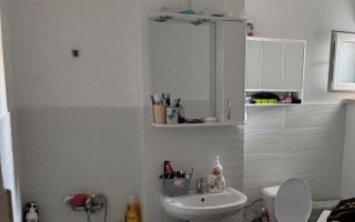 Apart 2 camere Canta la bulevard, etaj 3 din 4, pozitionat foarte bine - Poză 4