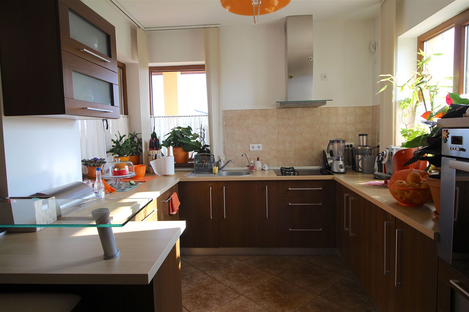 Casă / Vilă cu 5 camere de vânzare în zona Dumbravita - Poză 9