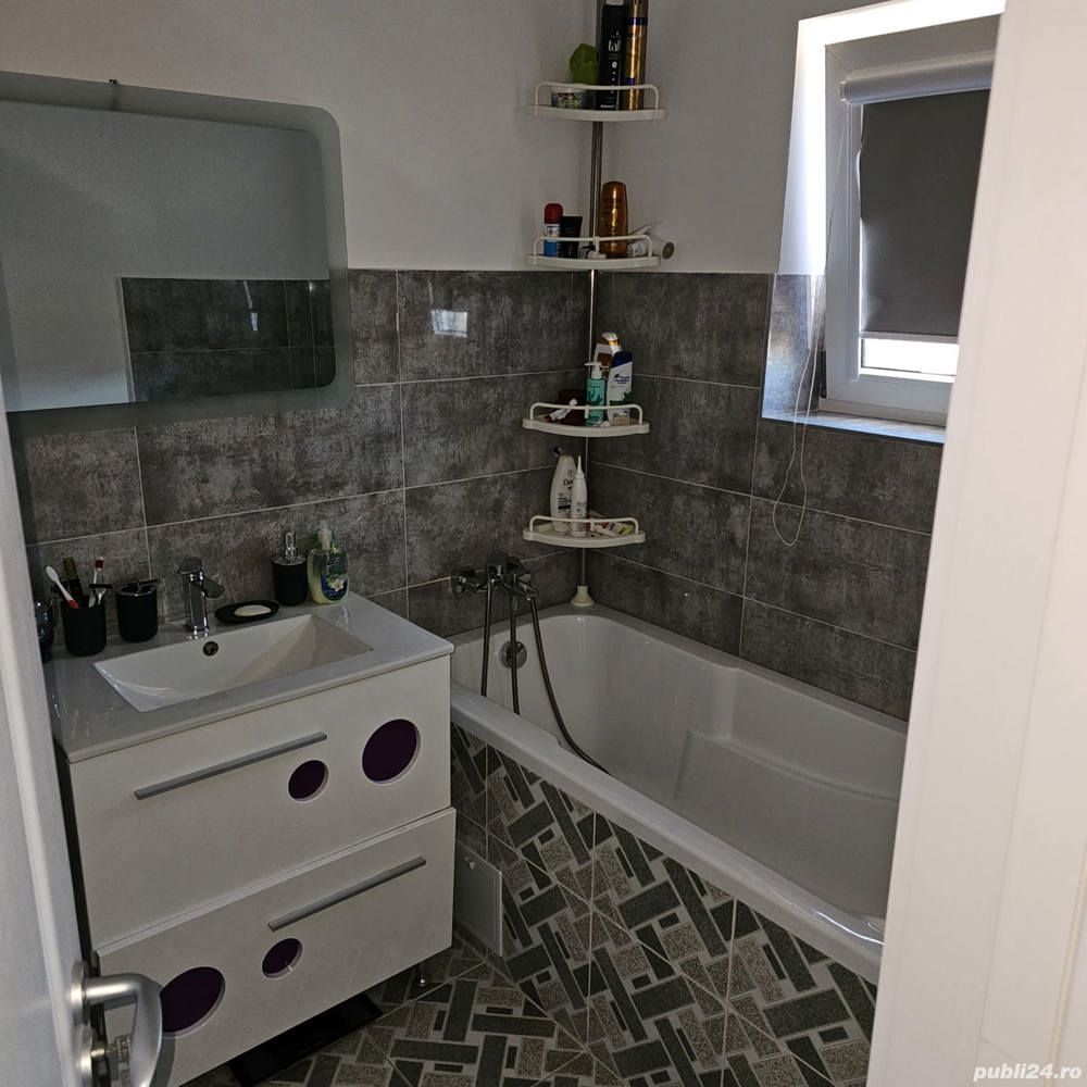 casa titan - Poză 9