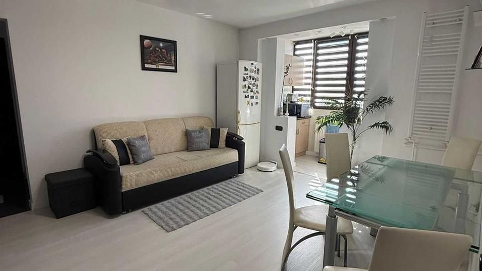 Apartament cu 3 camere in Piata Bucuresti - Poză 6