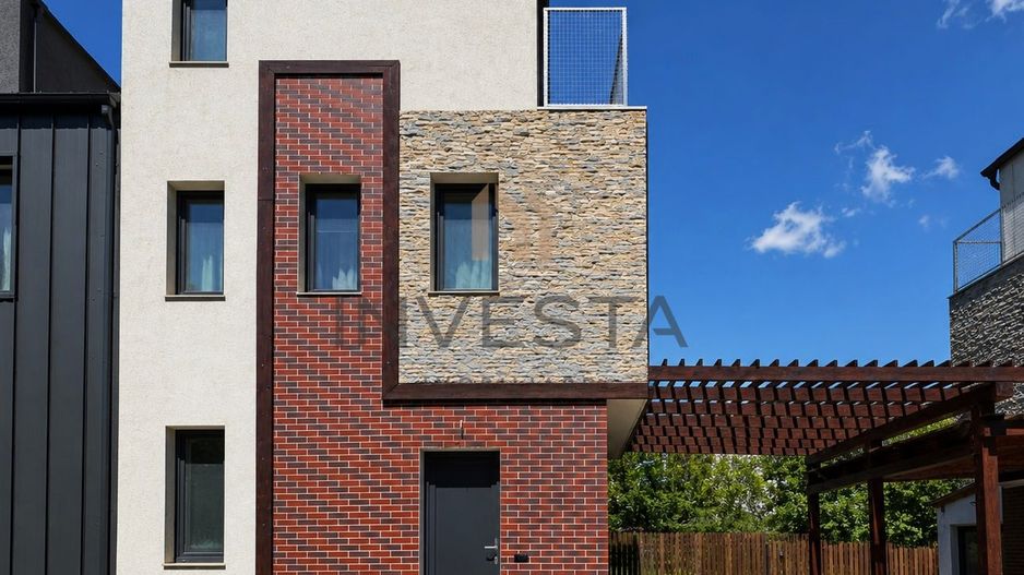 Casa de inchiriat cu 2 locuri de parcare in zona Buna Ziua - Poză 1