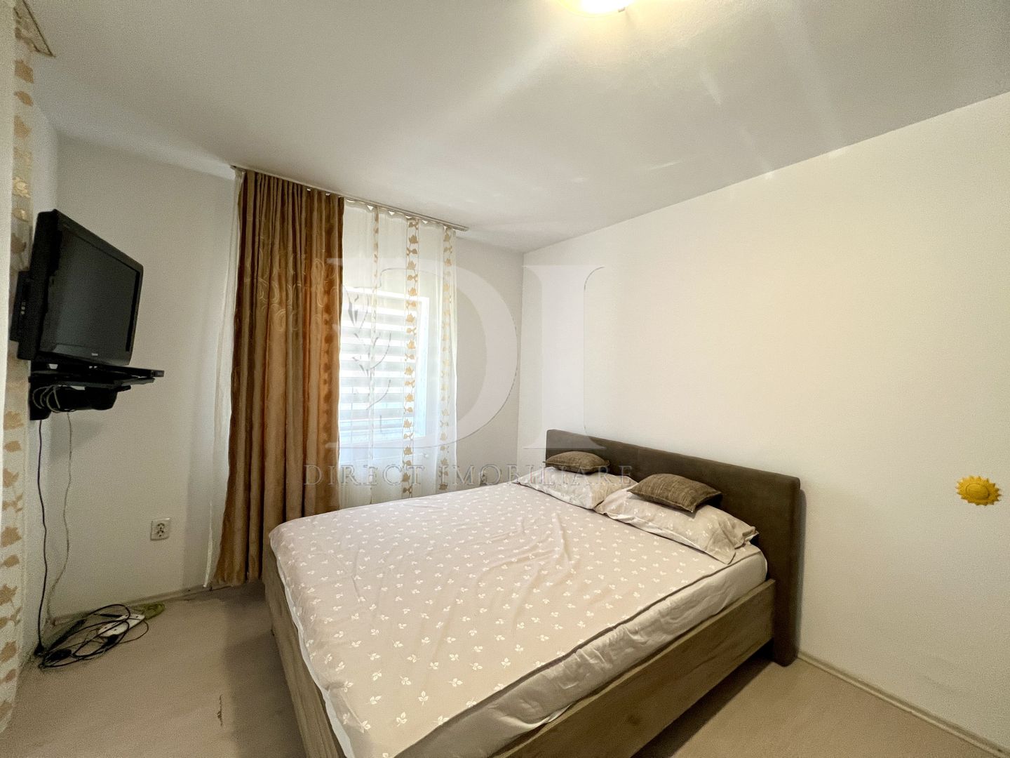 Apartament doua camere decomandate | Doua parcari | Zona Florilor - Poză 4