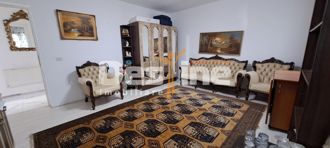 LUNCA CETATUII, CASA individuala , 8 CAMERE - Poză 3