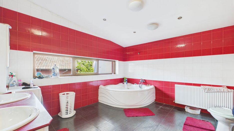 Casă Mehala – Ideală pentru două familii - Poză 11