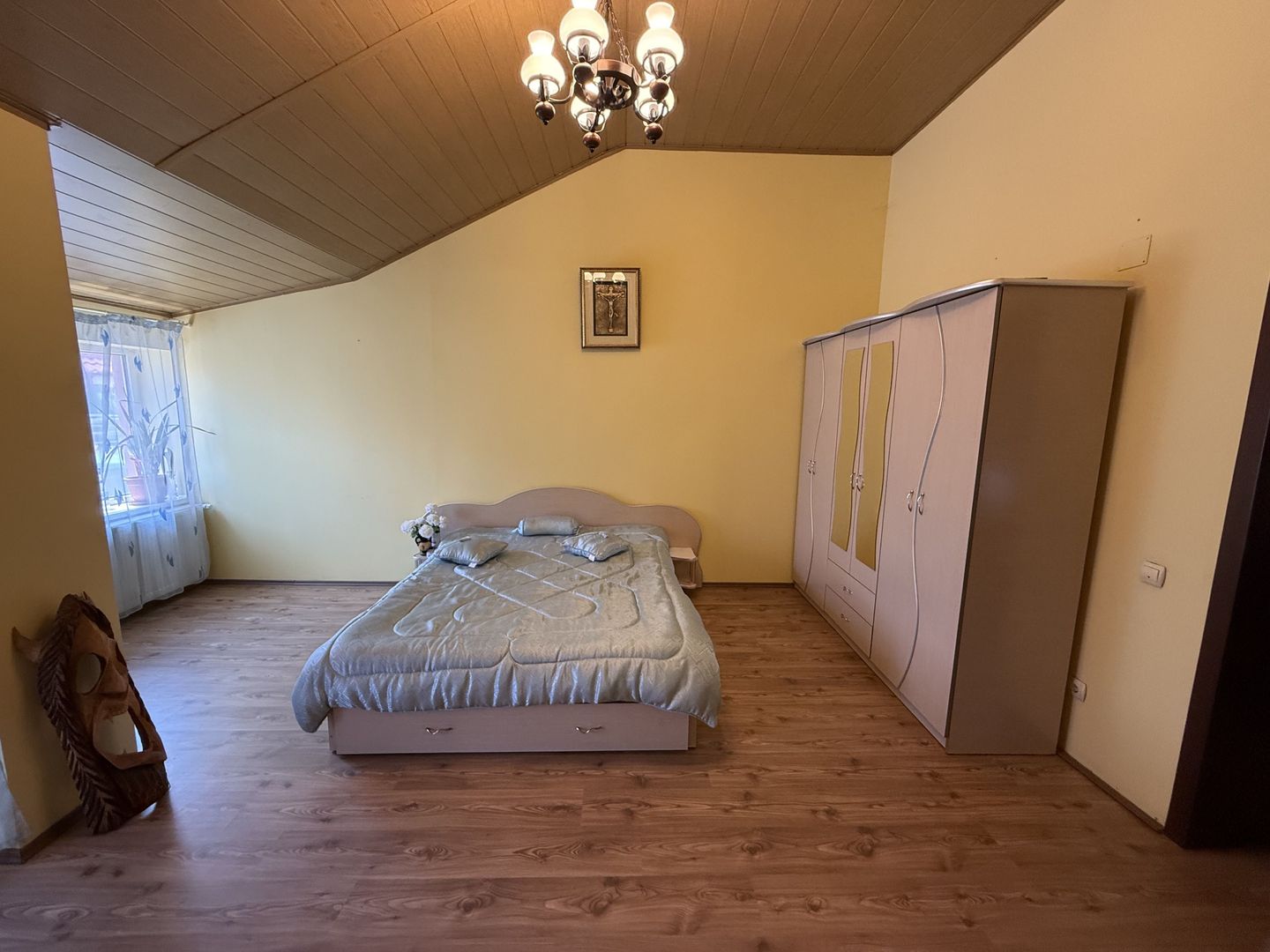 Vila P+1 cu terasă 255 mp + garaj 22,5 mp si teren 417 mp-Berceni ! - Poză 18