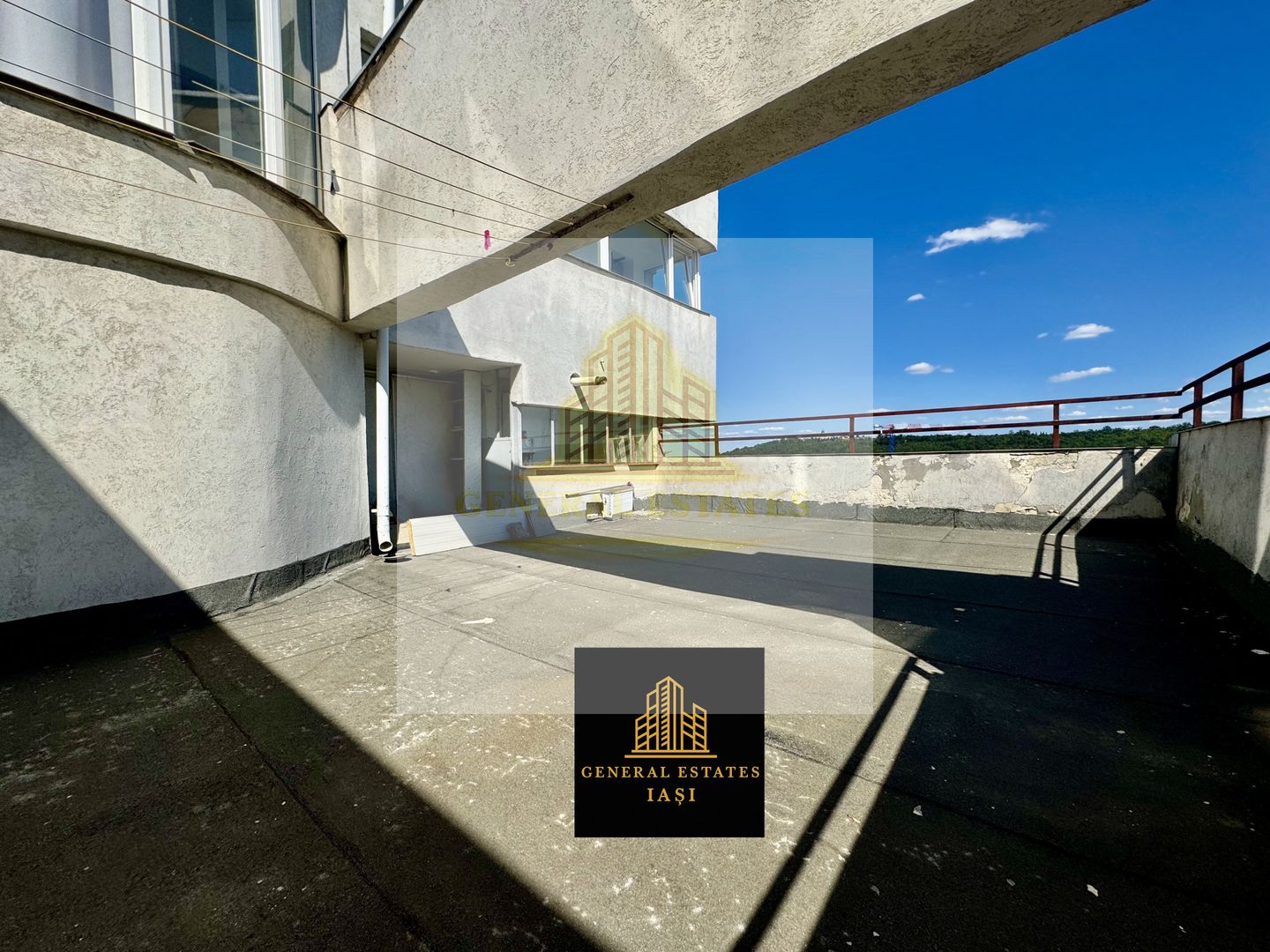 Vânzare apartament în 3 Nivele cu Terasă, Cug-șos.Nicolina - Poză 3