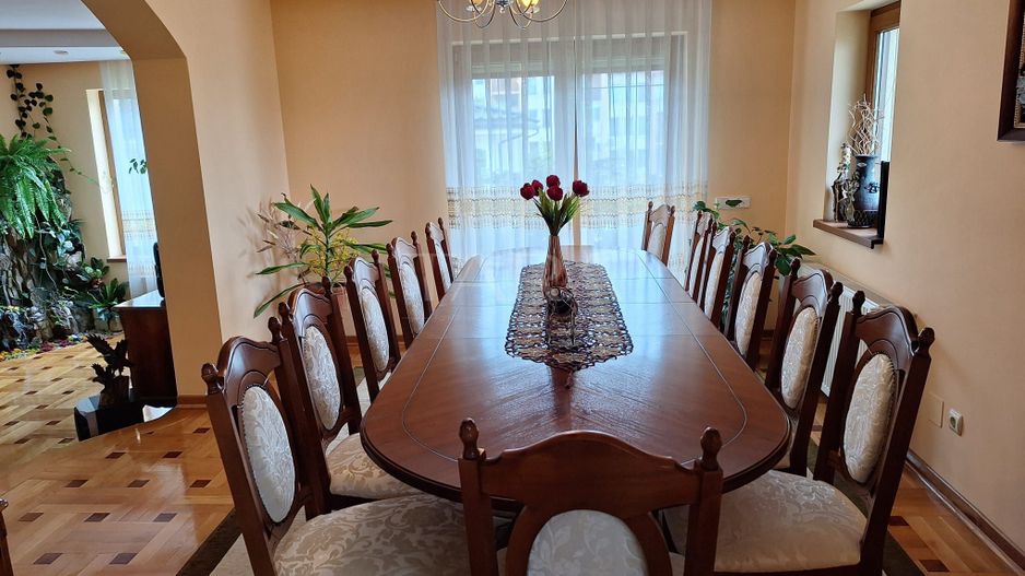 Vilă Elegantă în Cartierul Europa – Liniște și Confort - Poză 2