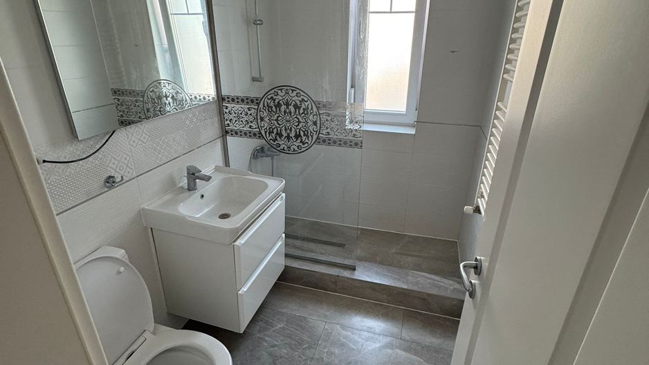 Braytim | 3 camere | 77 mp utili | Mobilat | Parter | Parcare - Poză 6